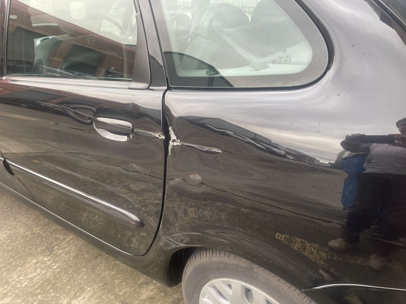 Citroen Car Body Repair Nottingham : Swipe To View More Images