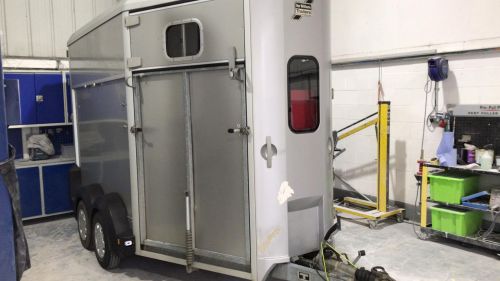 Click Here To Enlarge This Photo Of Horse Box Repair 