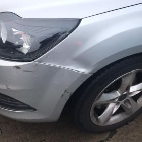Ford Car Body & Scratch Repair Nottingham : Click Here To View Larger Image