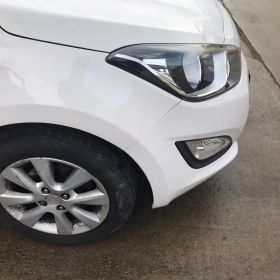 Hyundai Car Body Repair In Nottingham : Click Here To View Larger Image