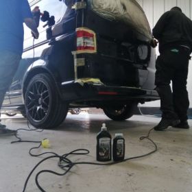 Testing polishing products at Scratchmaster Nottingham: Click Here To View Larger Image